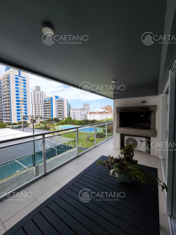Venta apartamento 3 dormitorios, punta del este, playa brava
