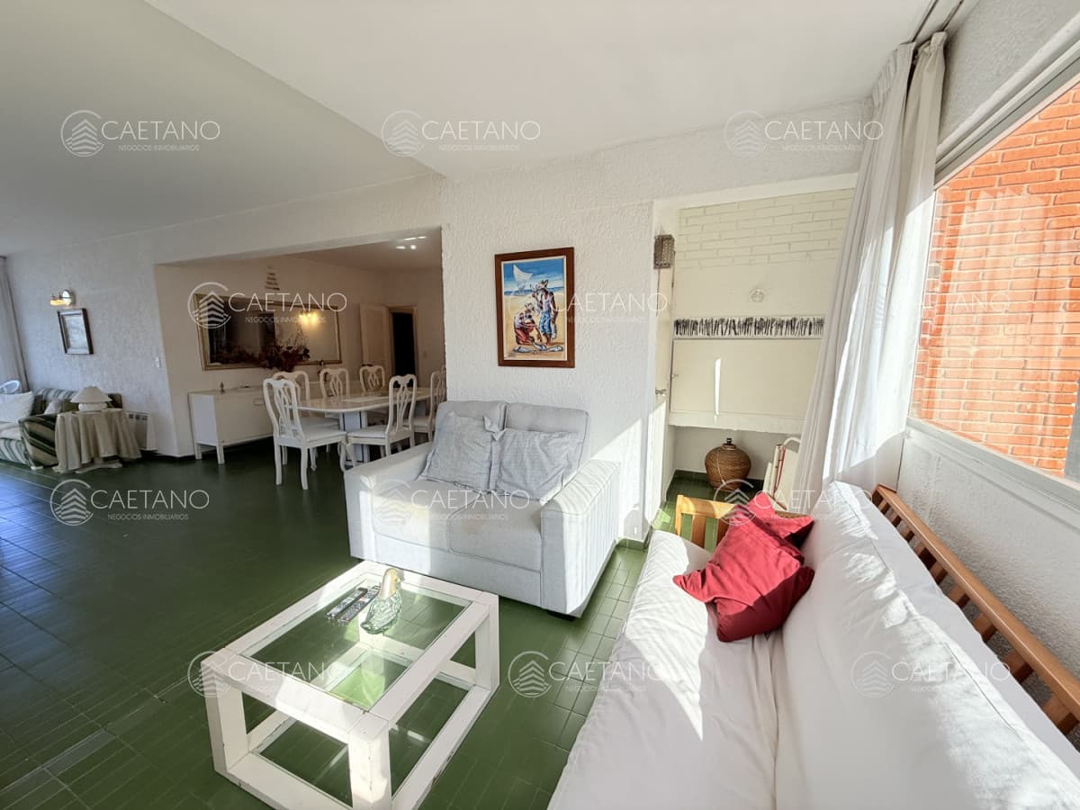 Venta apartamento 2 dormitorios frente al mar - Playa Brava
