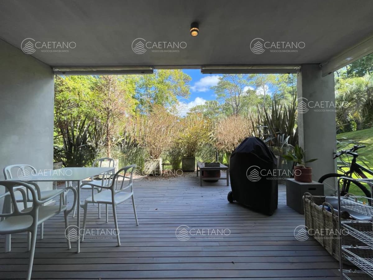 Venta apartamento 2 dormitorios playa brava Punta del Este