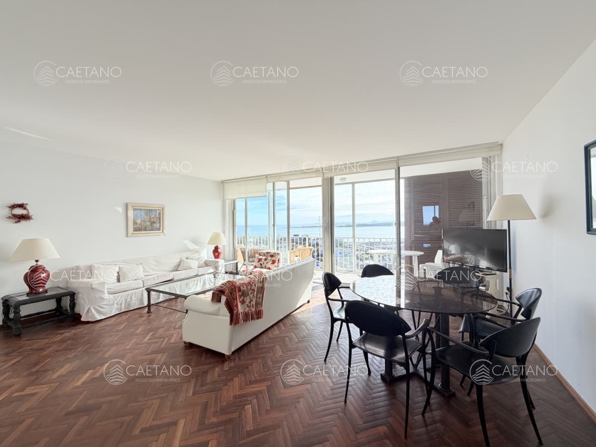 Venta de apartamento 3 dormitorios Puerto Punta del Este
