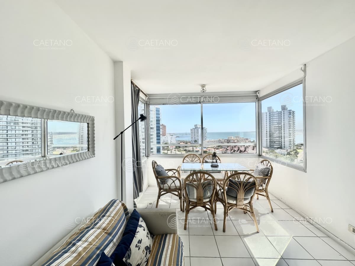 Venta Penthouse - 1 dormitorio y medio + Parrillero - Punta Del Este