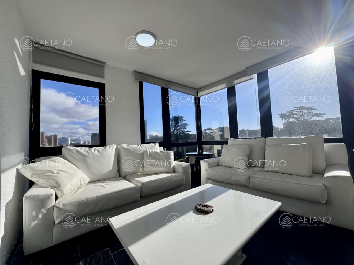 Venta apartamento 2 dormitorios, Playa Brava - Punta del Este