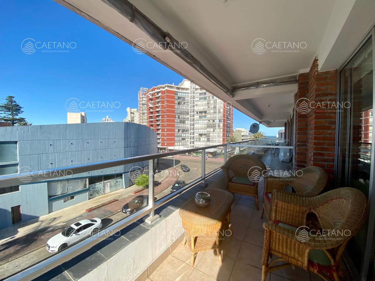 Apartamento con excelente vista y ubicación
