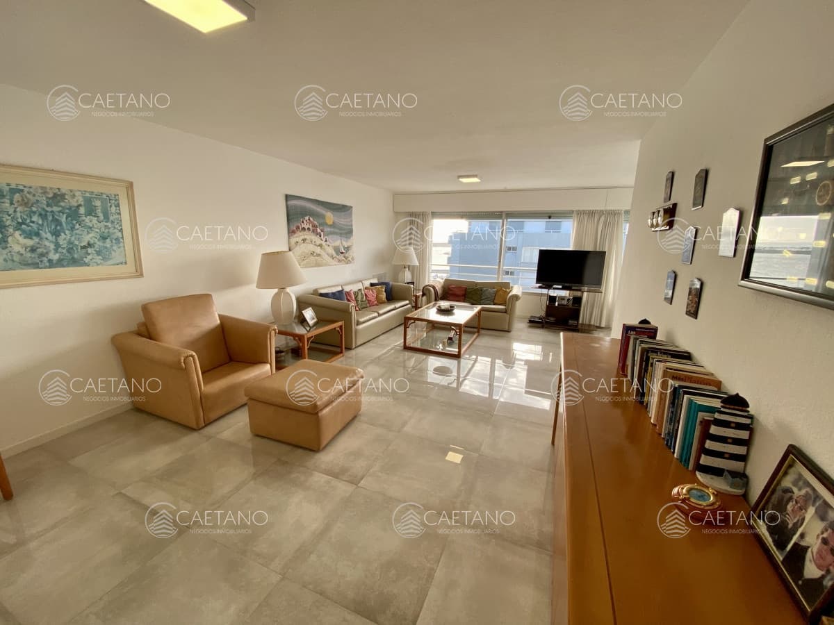 Apartamento 3 dormitorios en península Punta del Este