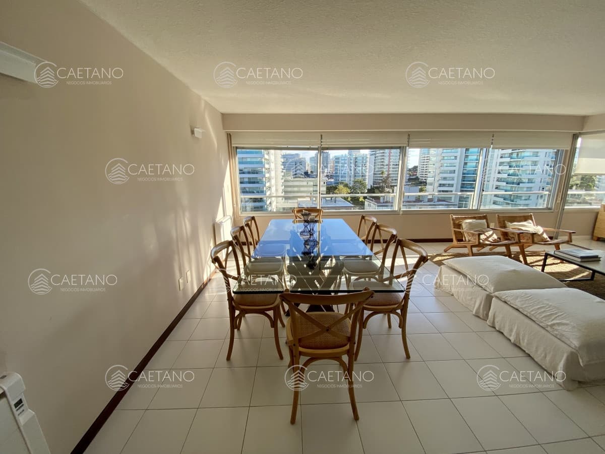 Venta apartamento 3 dormitorios Tiburón II Brava