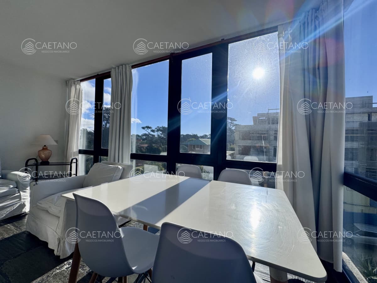 Venta apartamento 2 dormitorios, Playa Brava - Punta del Este