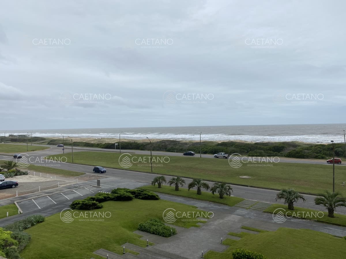 Venta apartamento 3 dormitorios playa brava Punta del Este