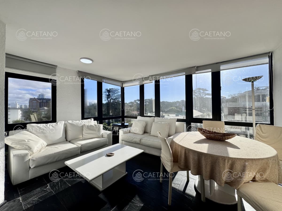 Venta apartamento 2 dormitorios, Playa Brava - Punta del Este