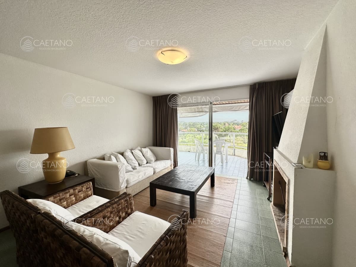 Venta Departamento - 3 Dormitorios 3 Baños - Primera linea Playa Mansa