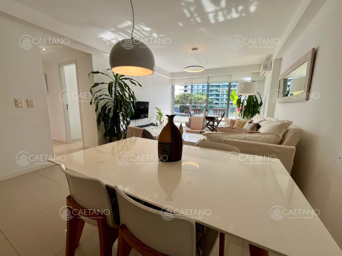 Apartamento en venta 3 dormitorios- Playa Brava - Punta del Este