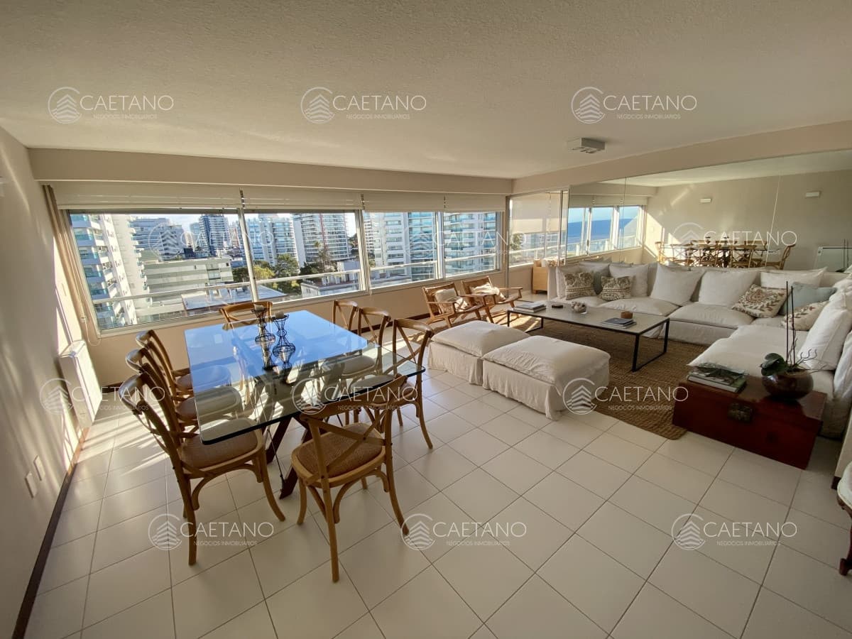 Venta apartamento 3 dormitorios Tiburón II Brava
