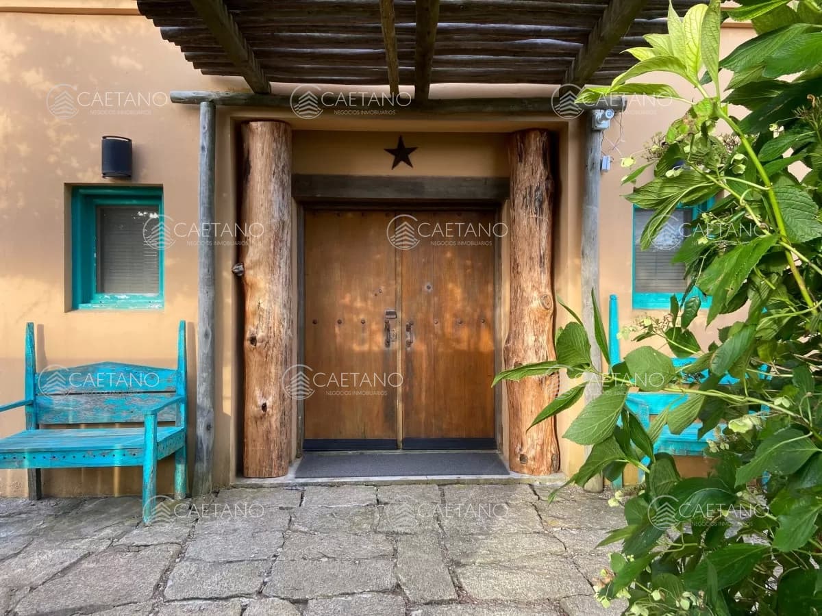 Casa en venta 7 dormitorios Punta Piedras