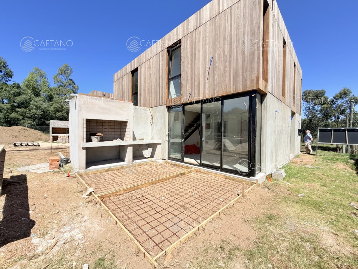 Venta casa 2 dormitorios, Pinares Maldonado.