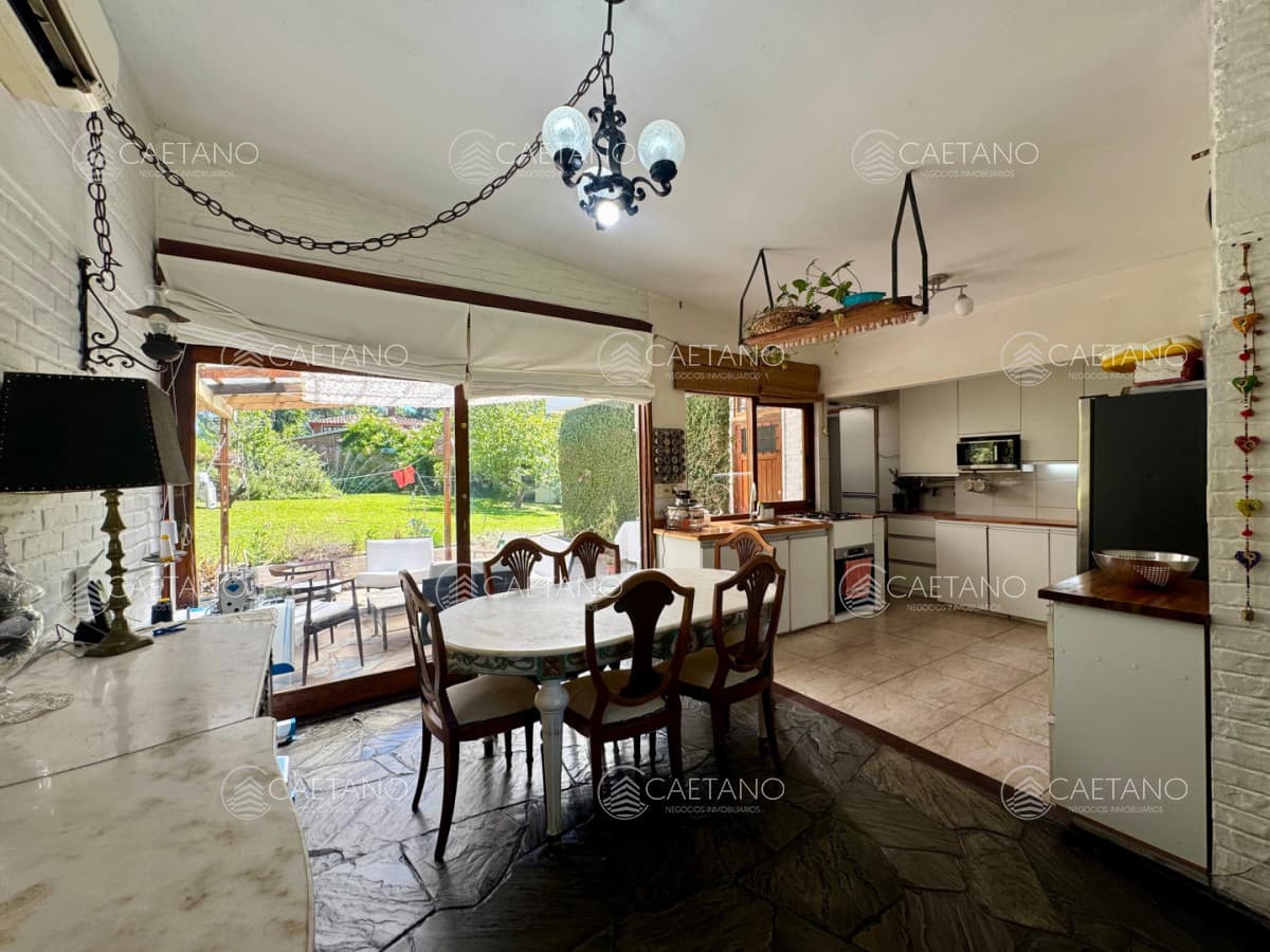 Venta casa 4 dormitorios Punta del Este