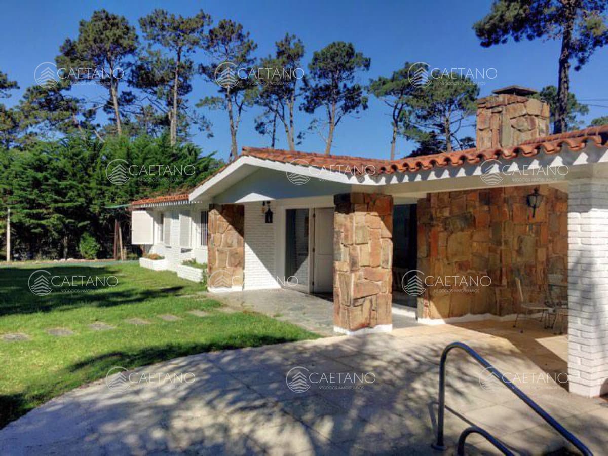 Venta casa 3 dormitorios - Lugano, Punta del Este