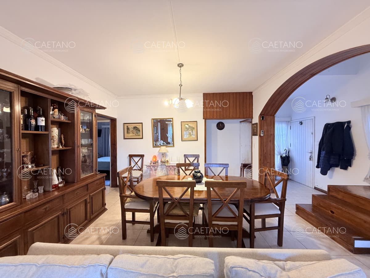 Venta casa 4 dormitorios, Playa Mansa