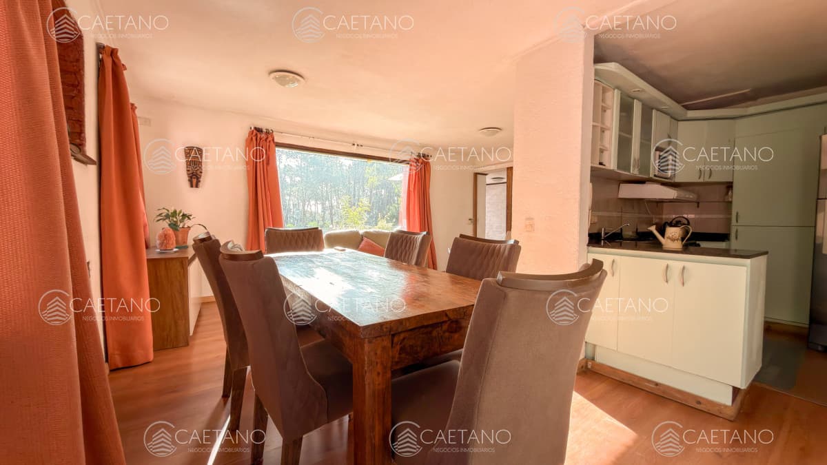 Casa en venta  4 dormitorios - Club del Lago