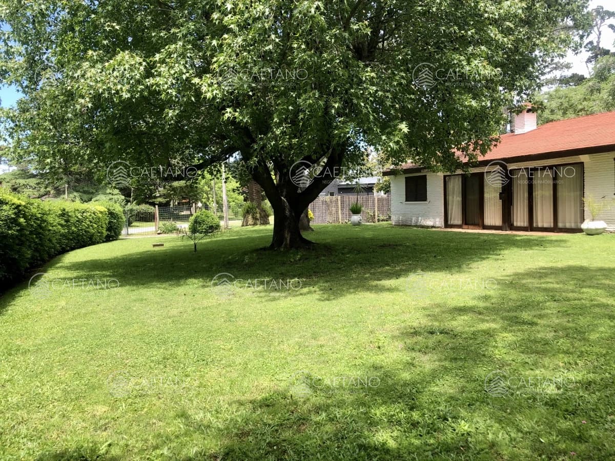 Venta casa 4 dormitorios. San Rafael, Punta del Este.