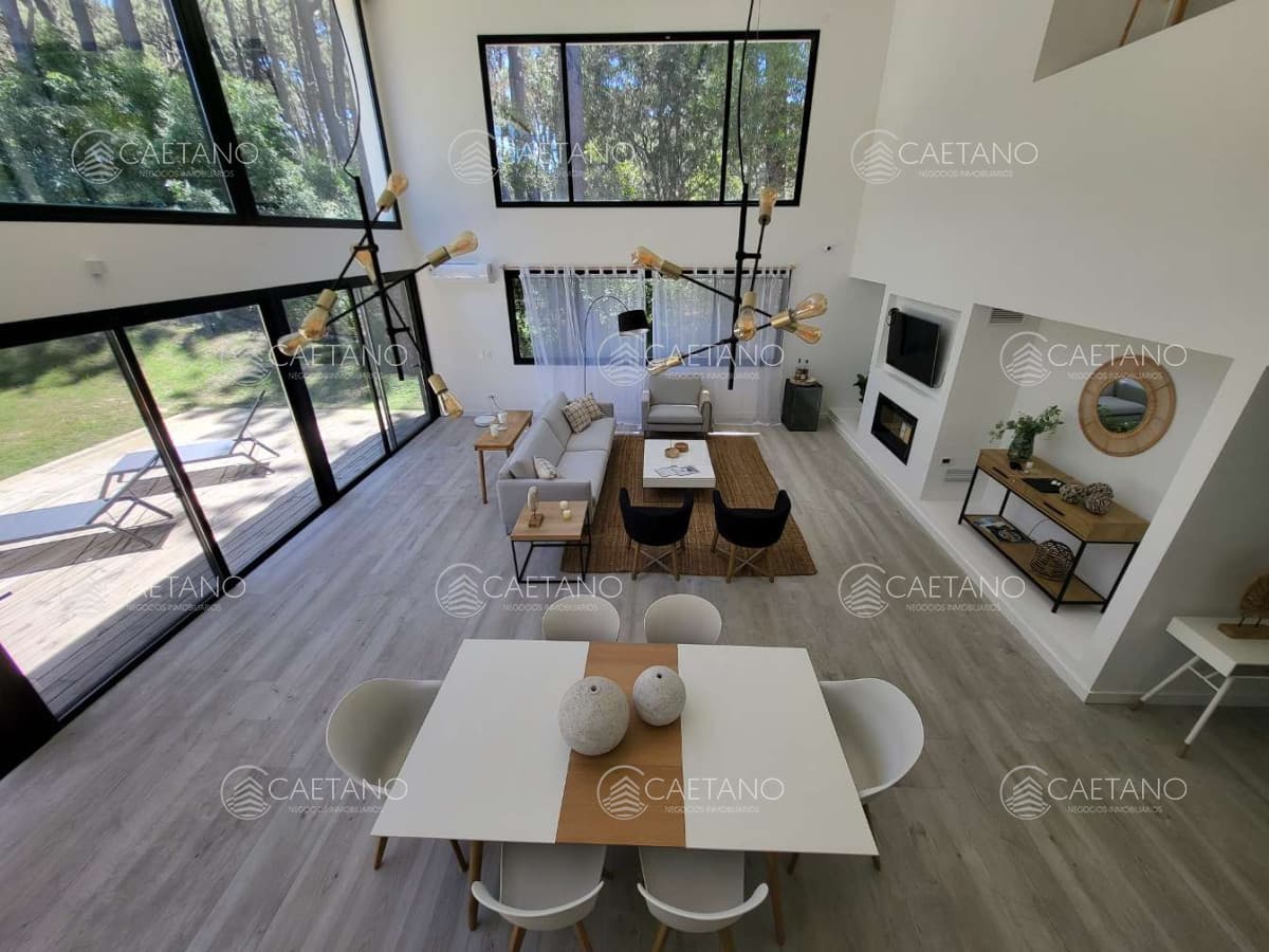Venta casa 4 dormitorios. Playa Brava, Punta del Este