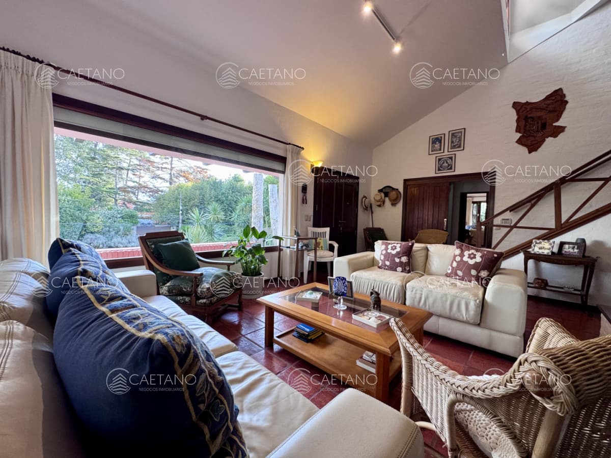 VENTA CASA 3 DORMITORIO PUNTA DEL ESTE-SAN RAFAEL