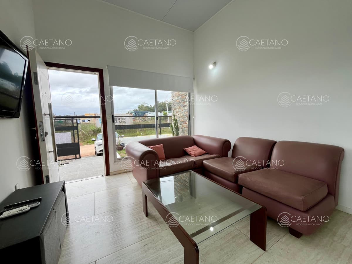 VENTA DE CASA EN MALDONADO 4 H
