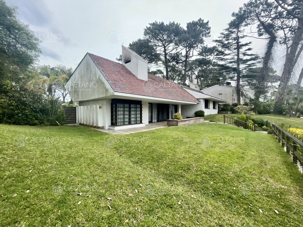 Venta casa 8 dormitorios Punta del Este