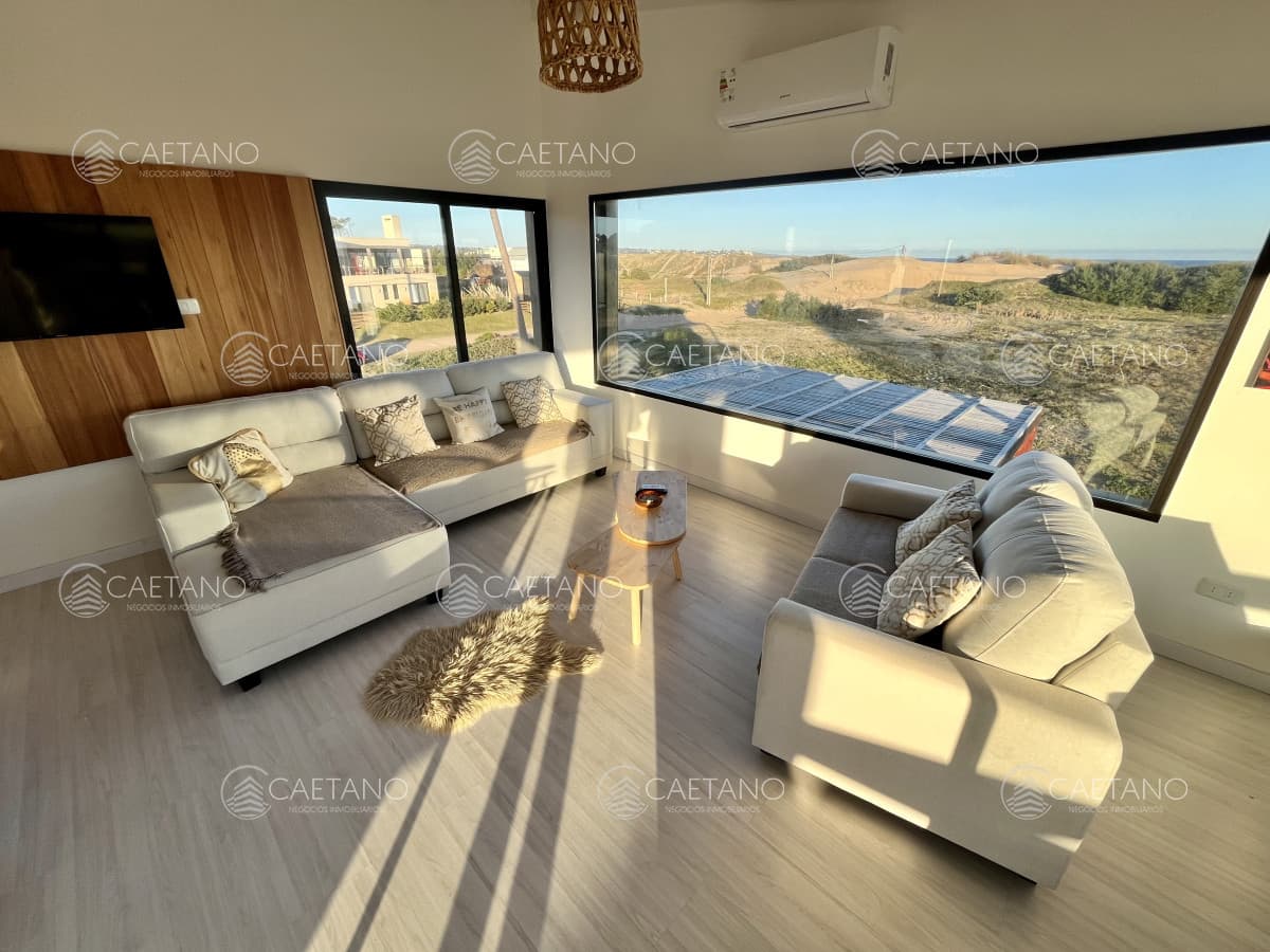 Venta casa frente al mar con piscina