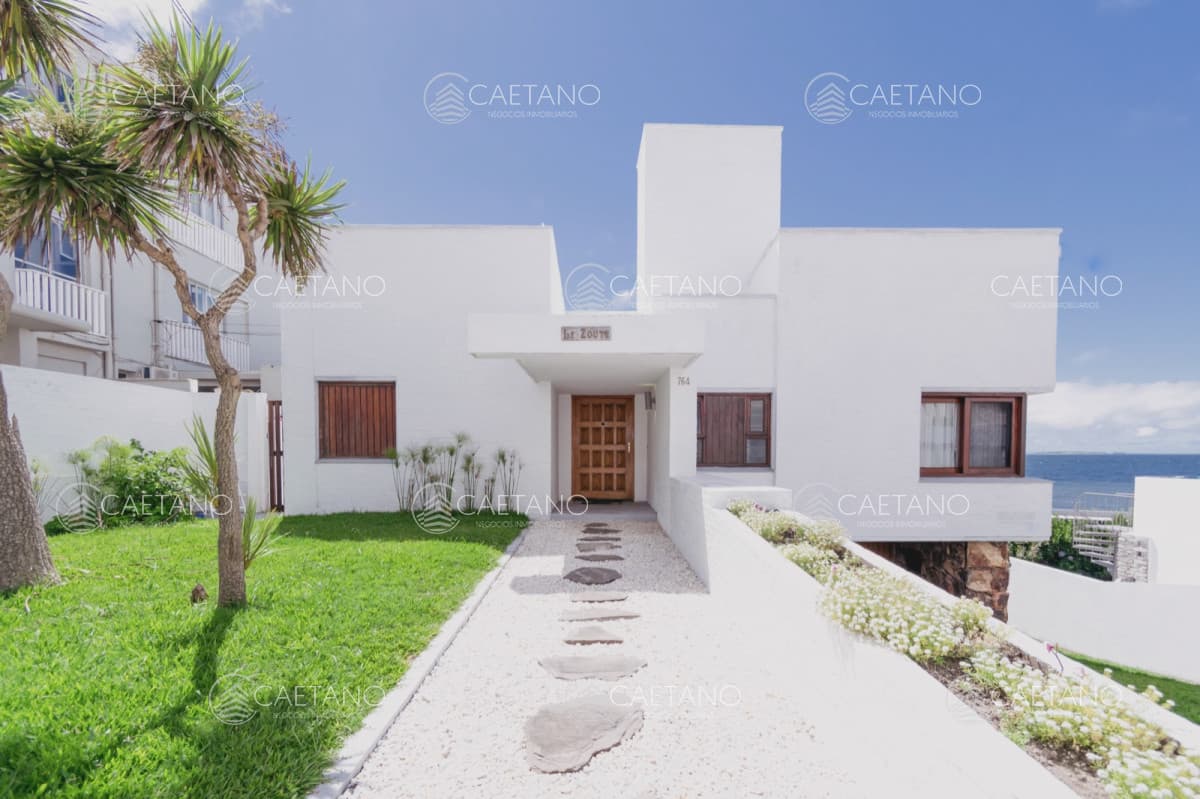Venta casa 6 dormitorios Penisula Punta del Este