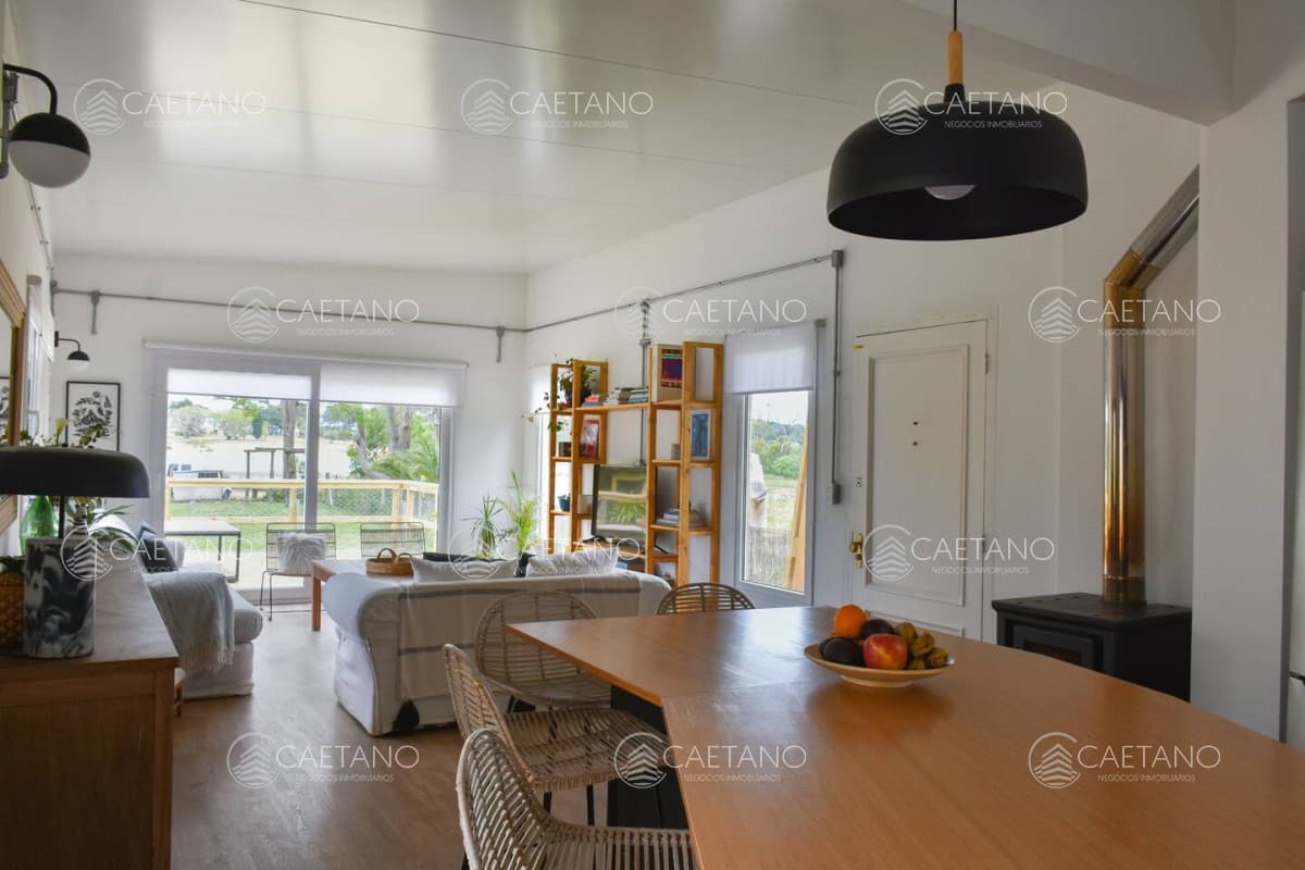 Venta casa 2 dormitorios -  La barra