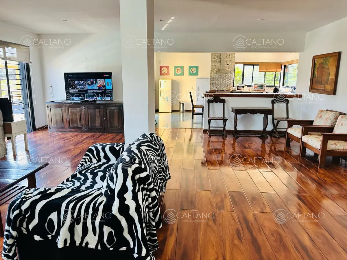 Venta casa tres dormitorios. Club Del Lago. Punta Ballena