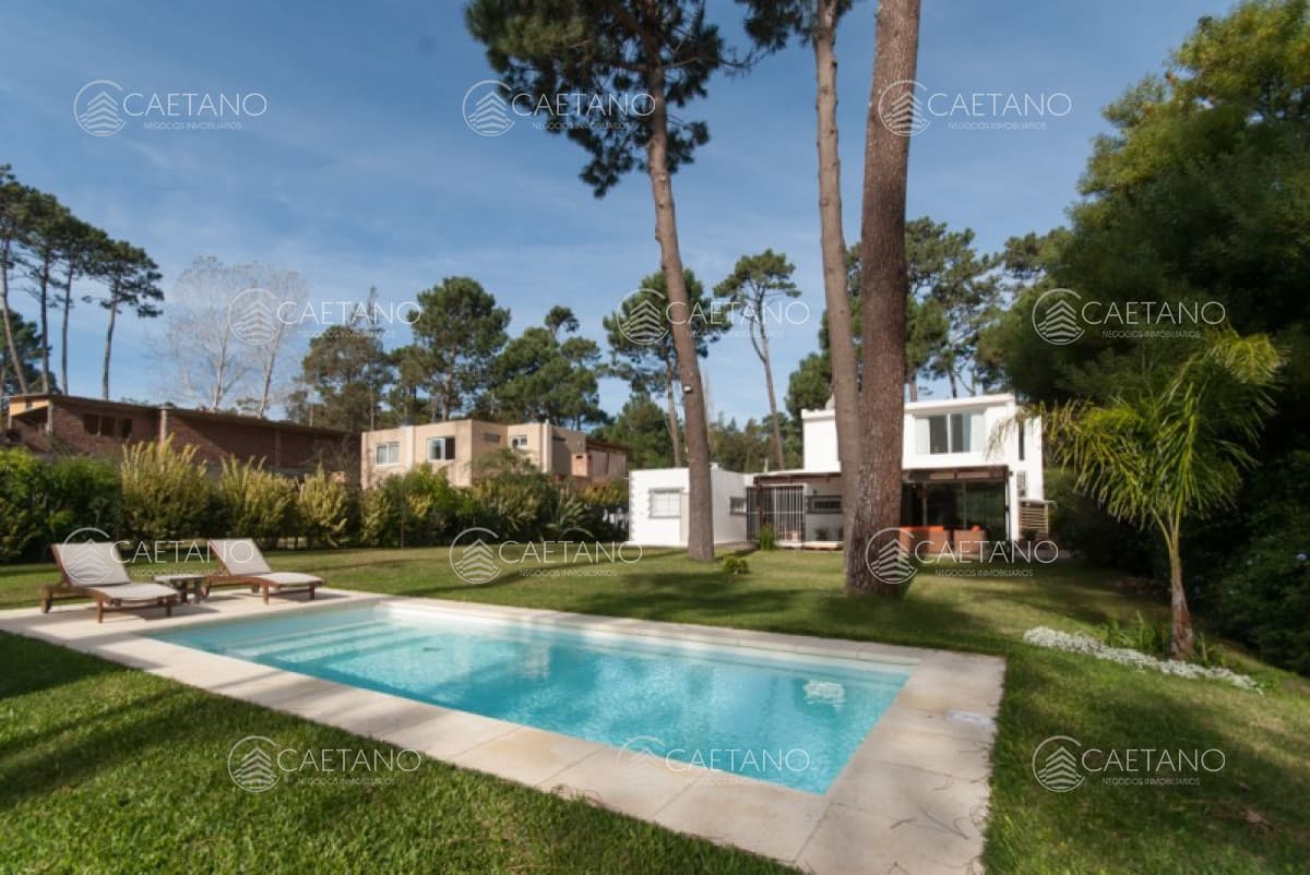 Venta y alquiler espectacular casa en Parque Burnett, Maldonado