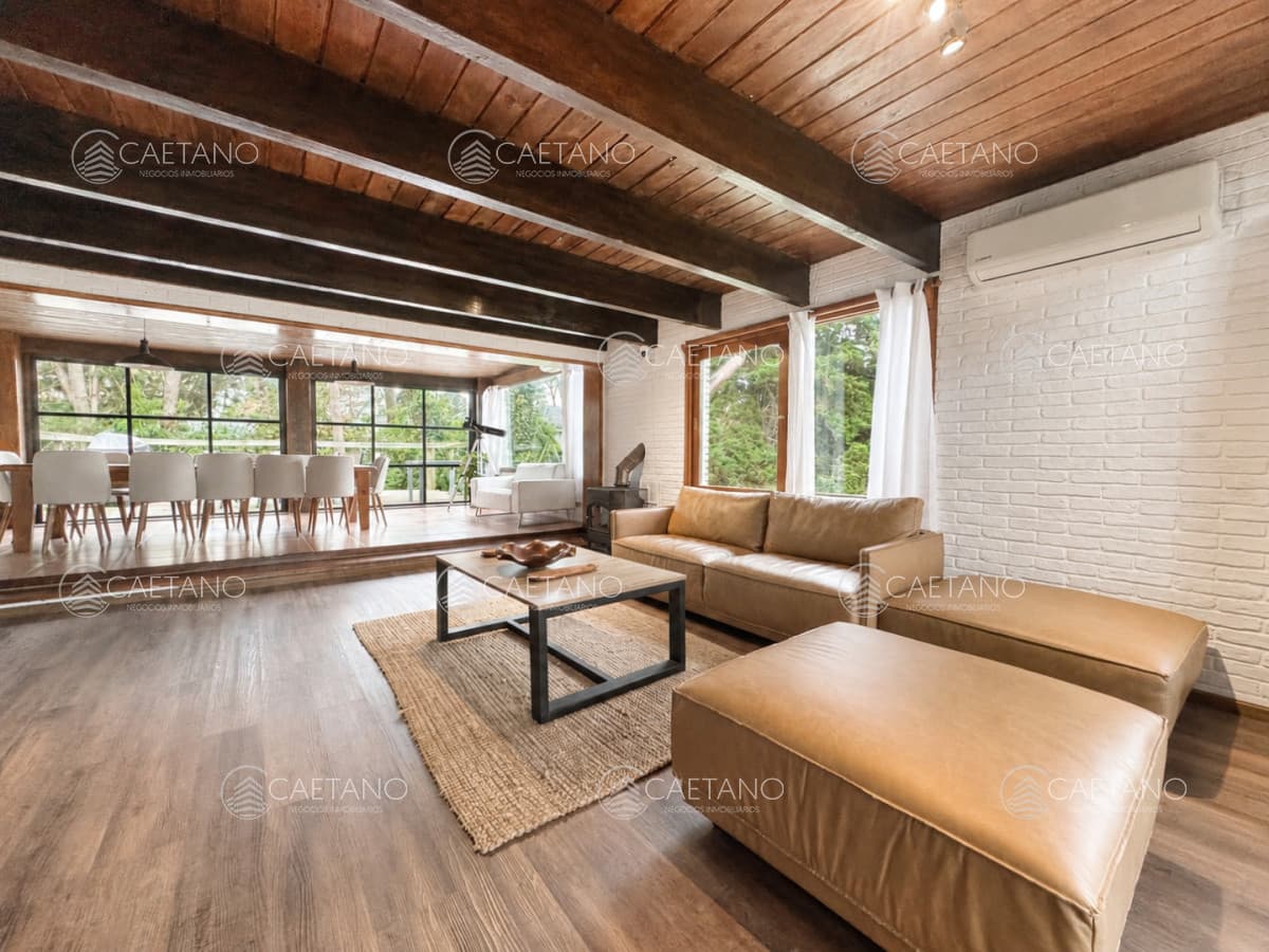 Venta casa 5 dormitorios. San Rafael, Punta del Este