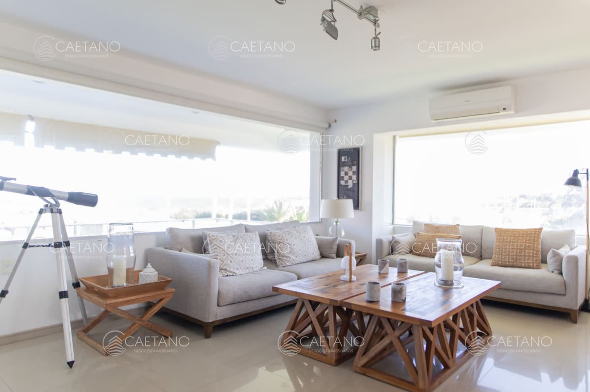 Excelente casa en Punta Ballena,  alquiler anual y temporario
