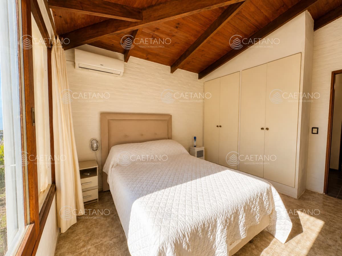 VENTA CASA DE 2 DORMITORIOS EN LA JUANITA