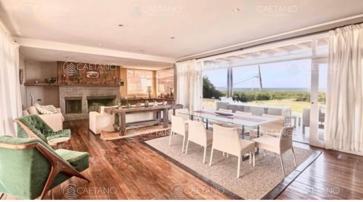 Casa a la venta en playa mansa