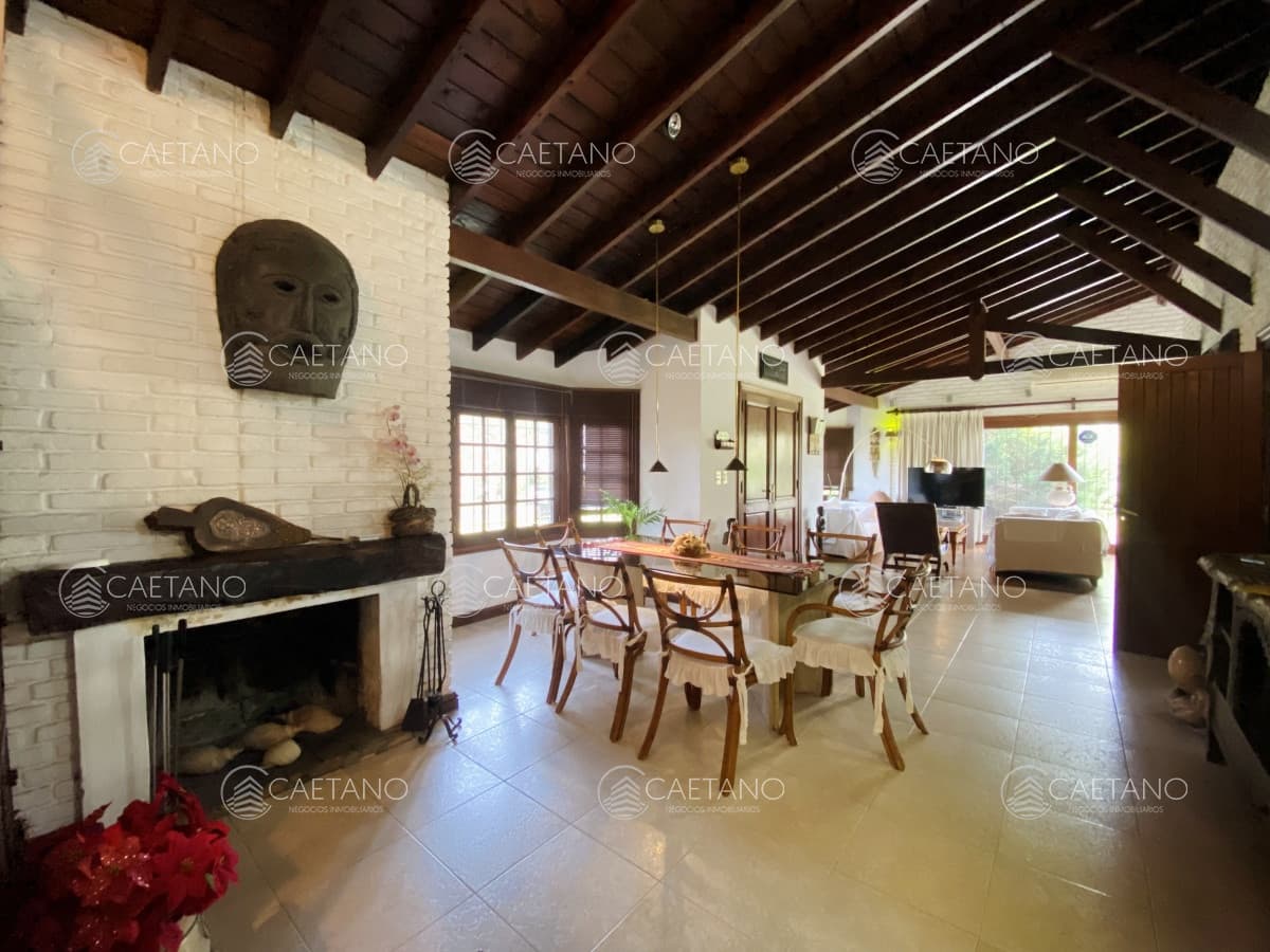 VENTA CASA PLAYA MANSA, 4 DORMITORIOS