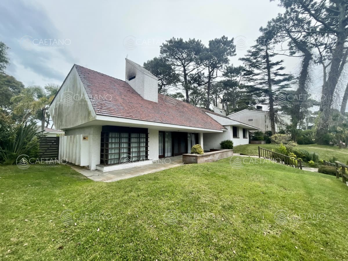 Venta casa 8 dormitorios Punta del Este
