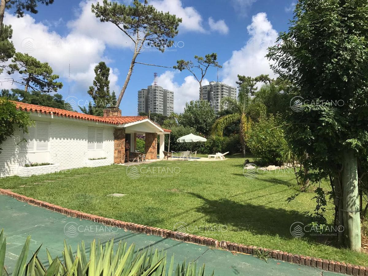 Venta casa 3 dormitorios - Lugano, Punta del Este