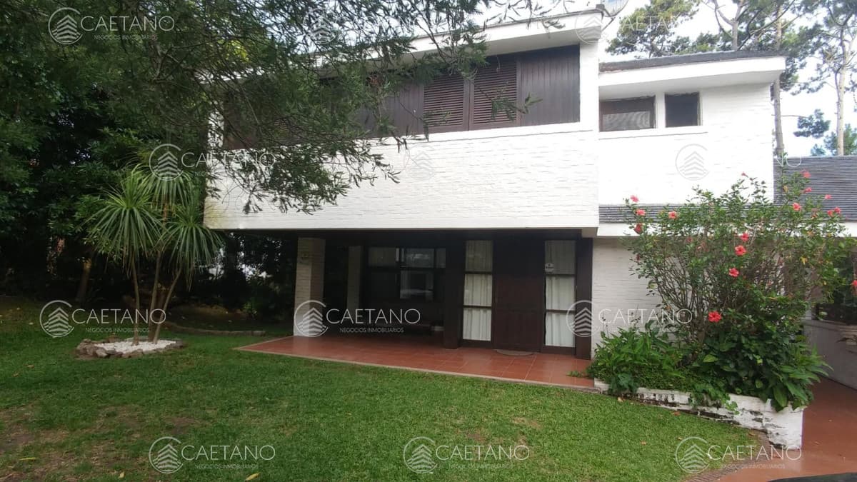 Casa en venta de 3 dormitorios en la Mansa, Punta del Este.