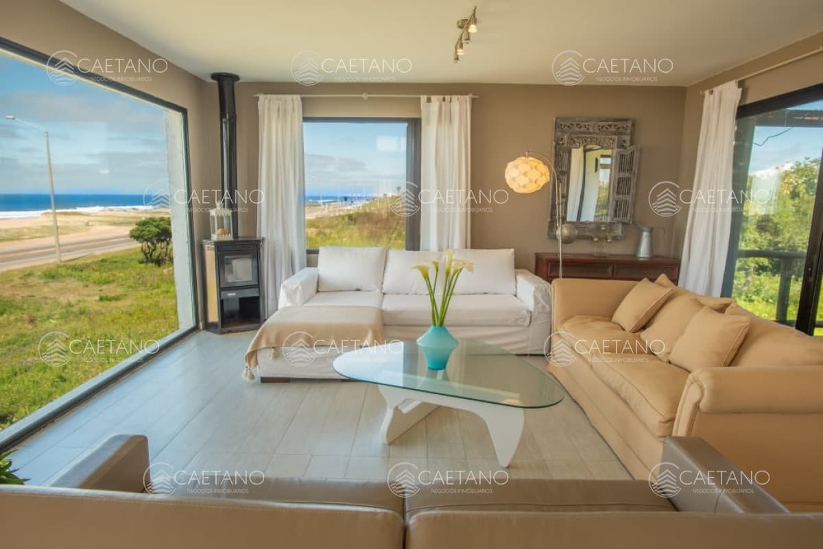 Venta casa 4 dormitorios. El chorro, Manantiales