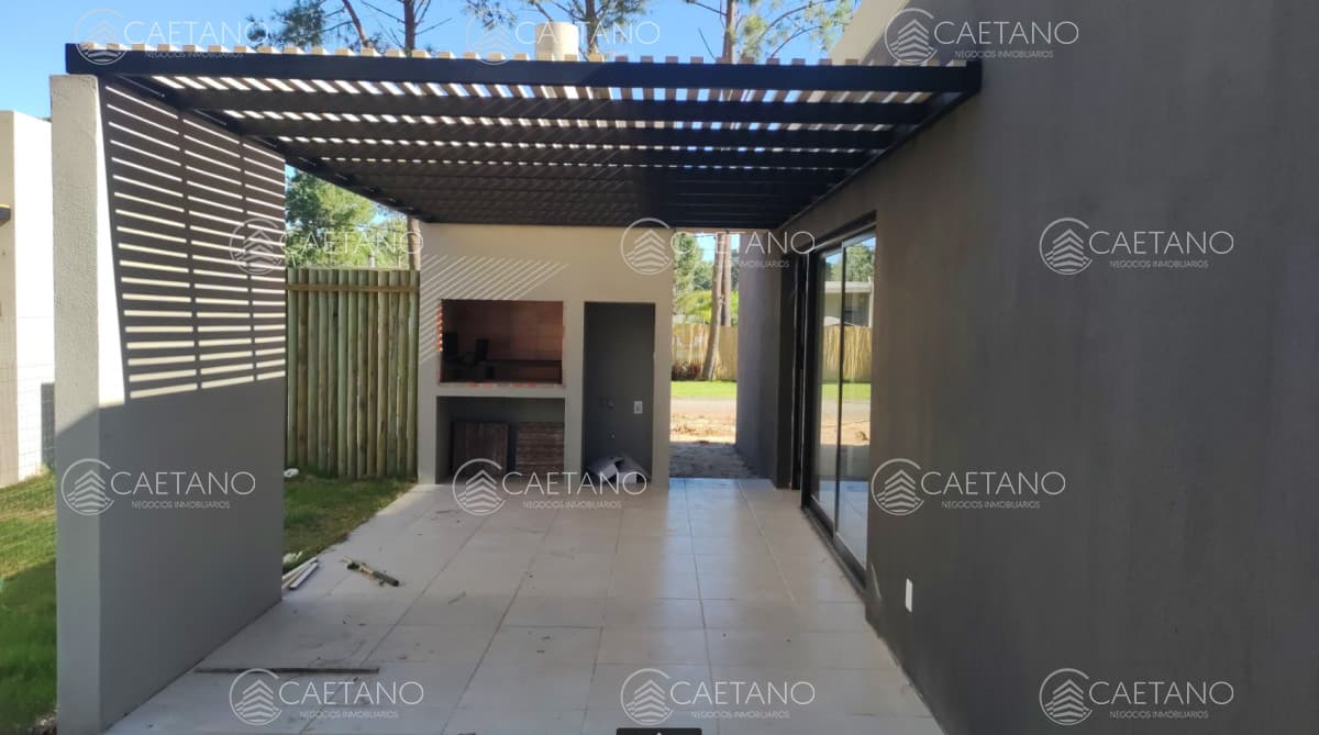 Venta casa 3 dormitorios. Burnett, Punta del Este.