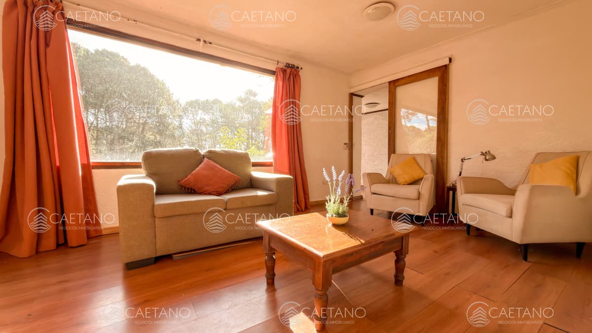 Casa en venta  4 dormitorios - Club del Lago