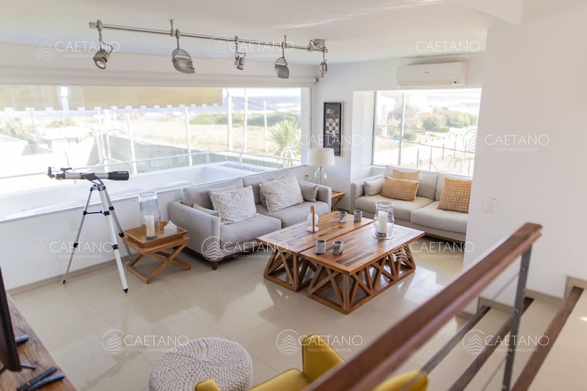 Excelente casa en Punta Ballena,  alquiler anual y temporario
