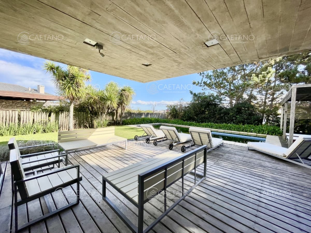Venta Casa 5 dormitorios 4 baños - Vista al Mar Tío Tom
