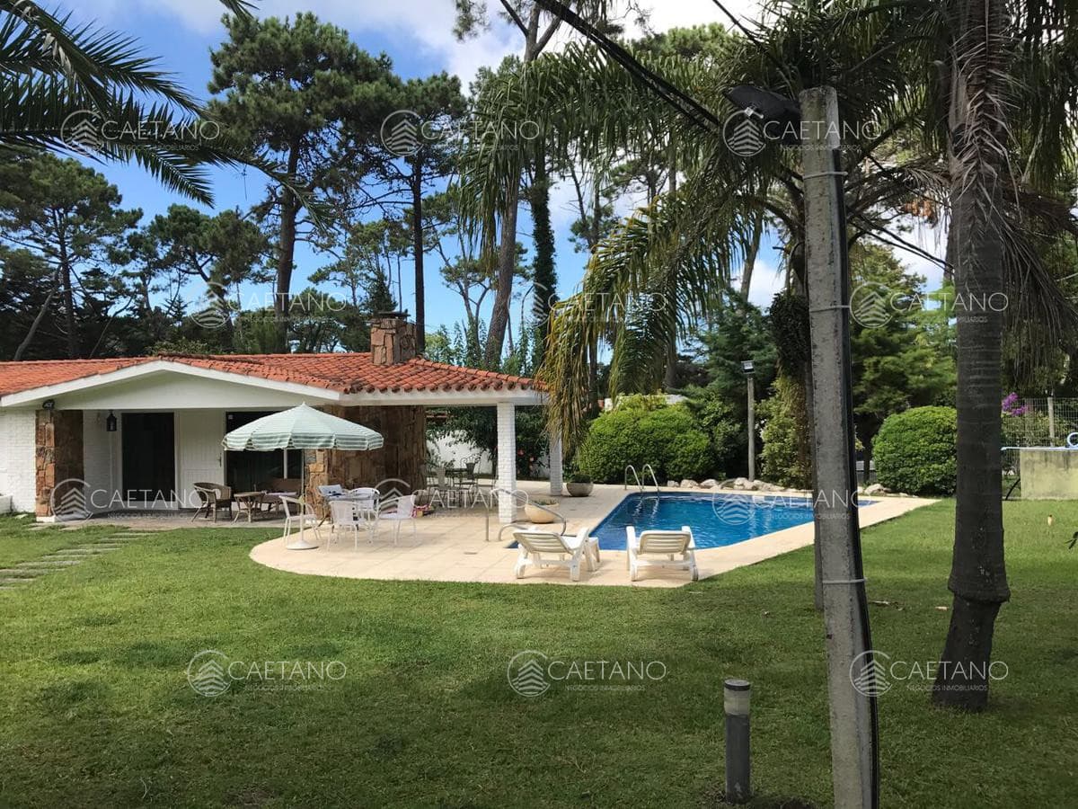 Venta casa 3 dormitorios - Lugano, Punta del Este