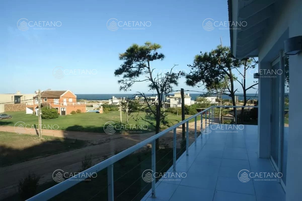 Venta casa 6 dormitorios Montoya