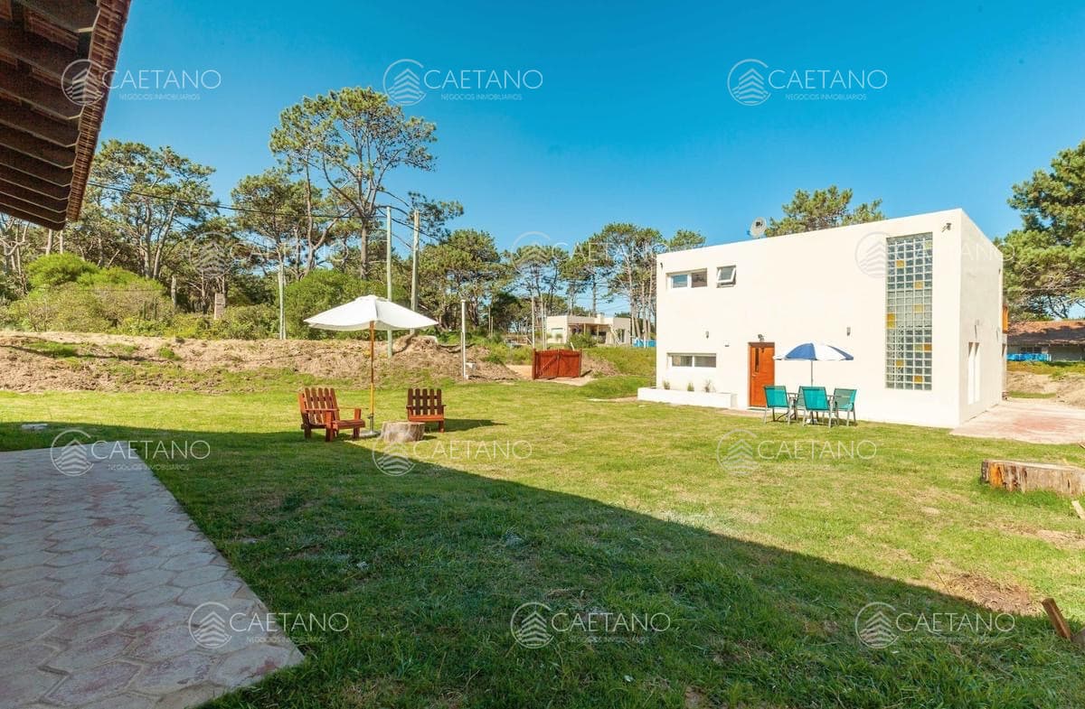 Venta Casa - 3 dormitorios + Parrillero - Manantiales , Punta del Este