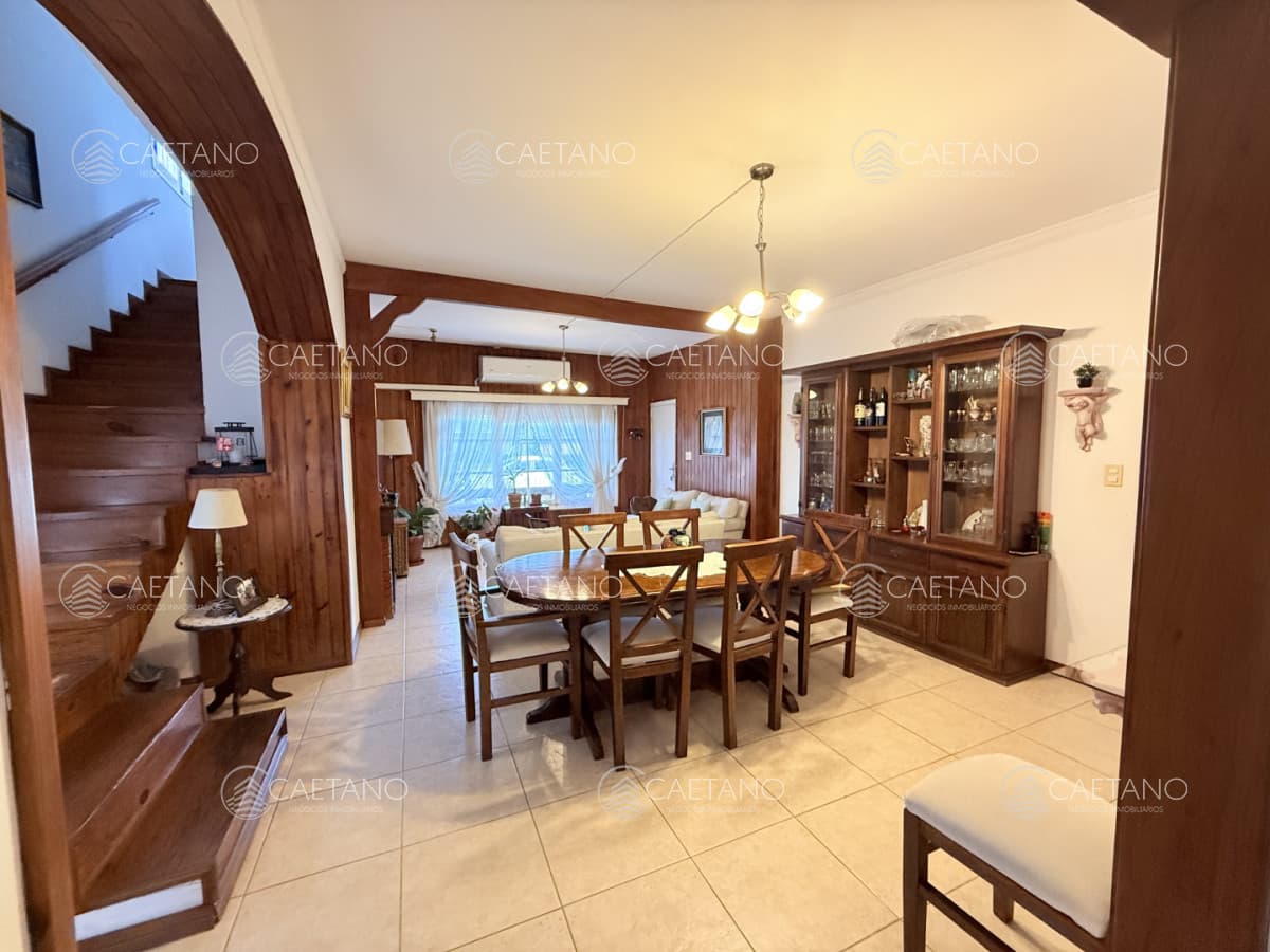 Venta casa 4 dormitorios, Playa Mansa