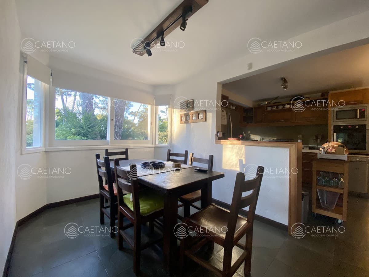 Casa 5 dormitorios Punta del Este Pinares