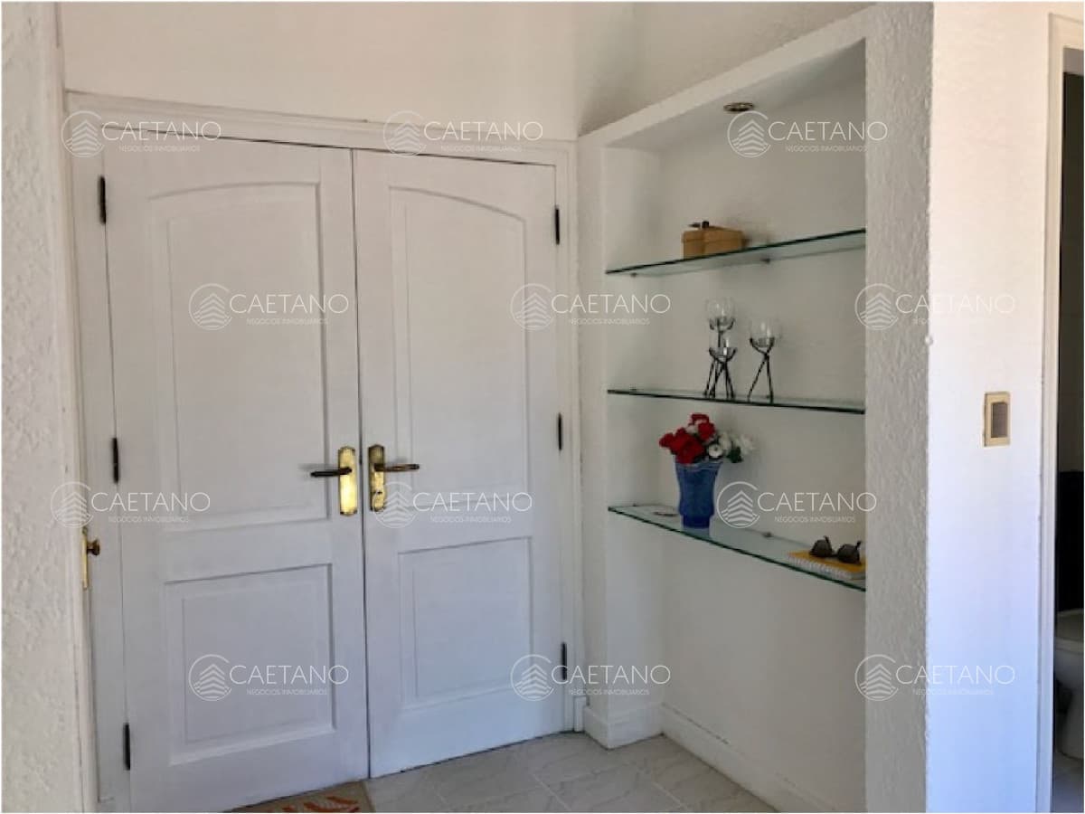 Venta casa 4 dormitorios. Playa brava, Punta del Este.